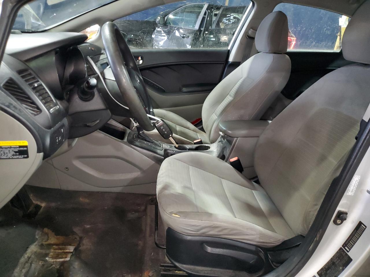 2014 Kia Forte - Image 7