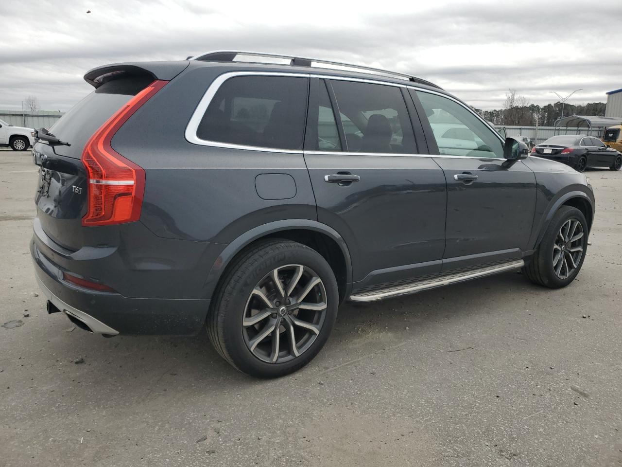 2016 Volvo XC90 - Image 3
