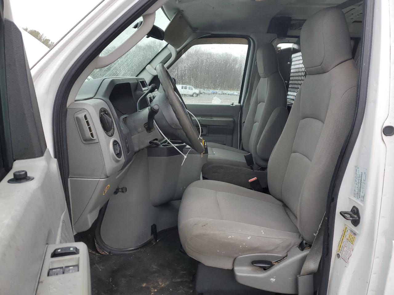 2009 Ford Econoline - Image 7