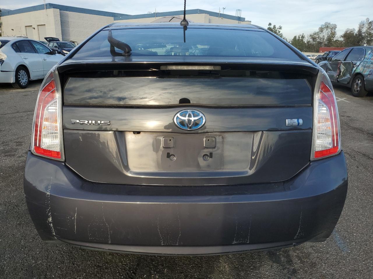 2014 Toyota Prius - Image 6