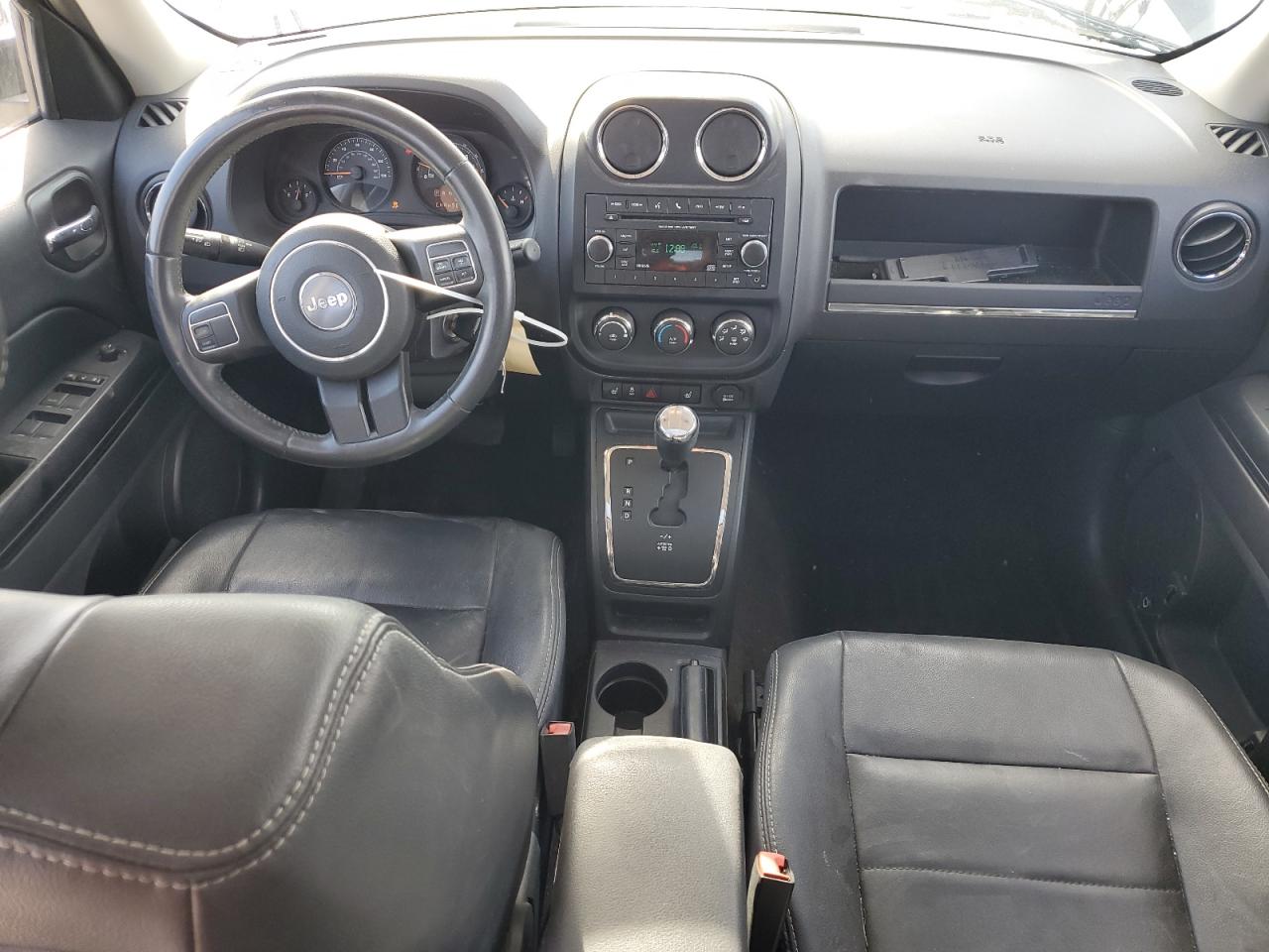 2014 Jeep Liberty (Patriot) - Image 8