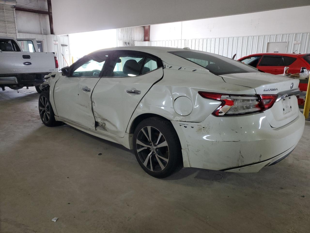2017 Nissan Maxima - Image 2