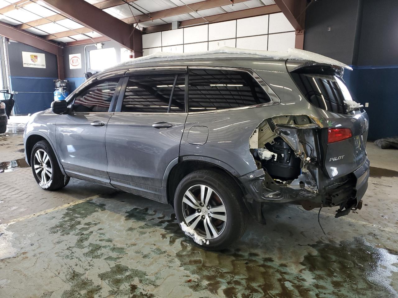 2016 Honda Pilot - Image 2
