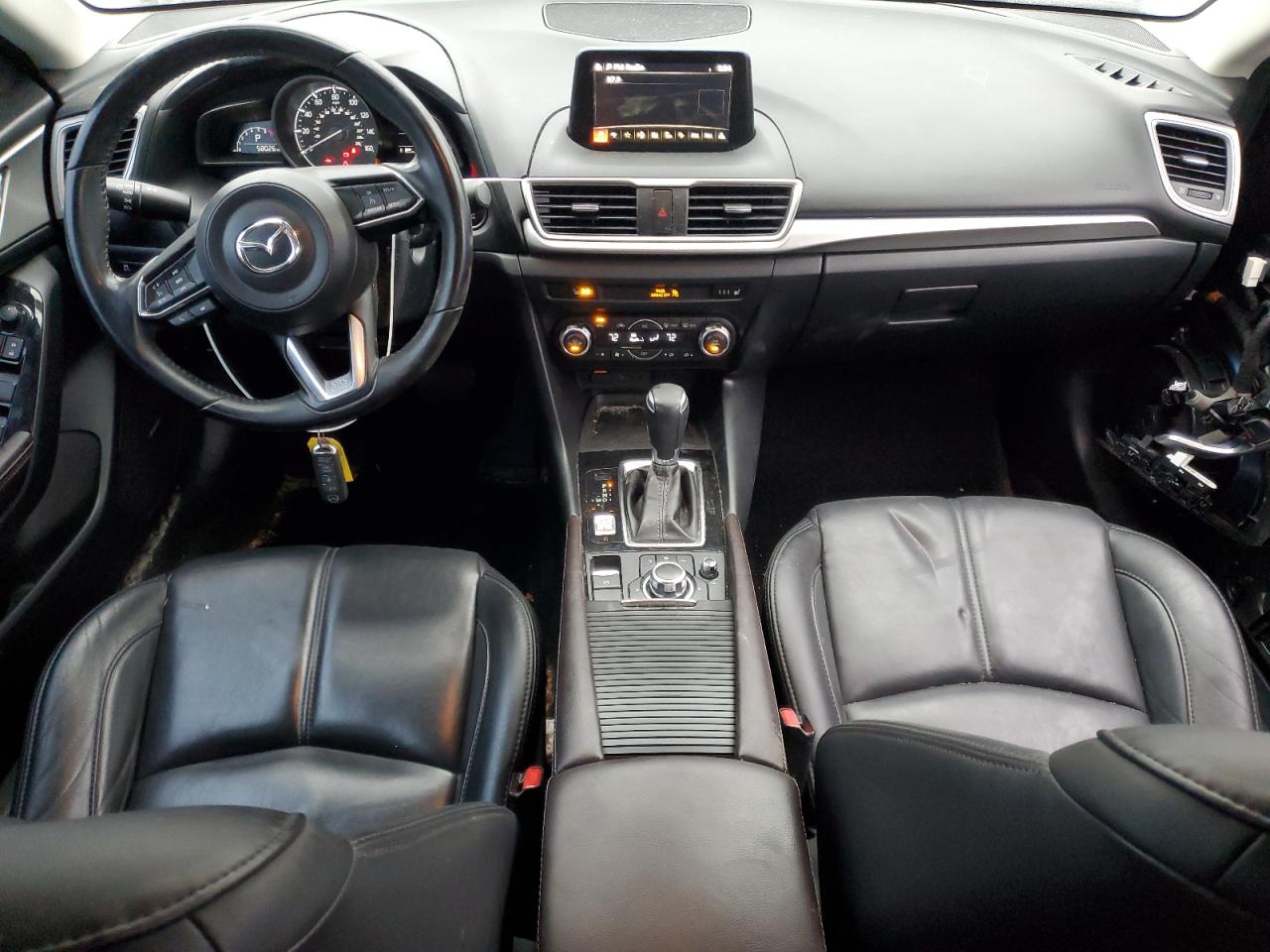 2018 Mazda 3 - Image 8