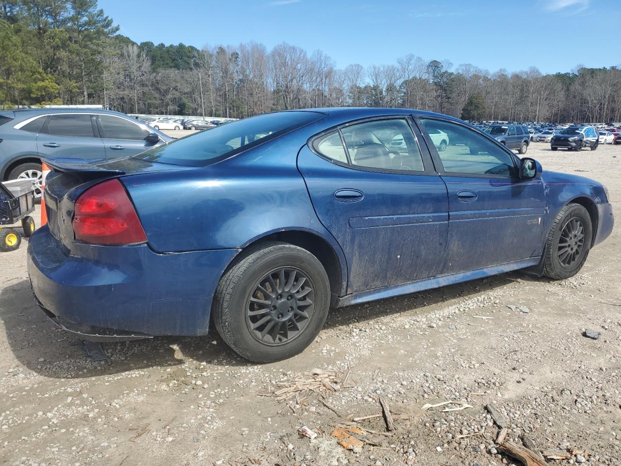 2004 Pontiac Grand Prix - Image 3