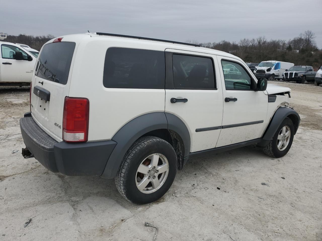 2007 Dodge Nitro - Image 3