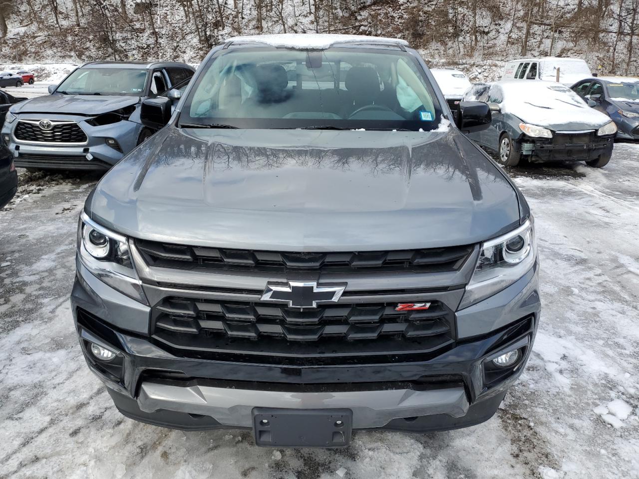 2022 Chevrolet Colorado - Image 5
