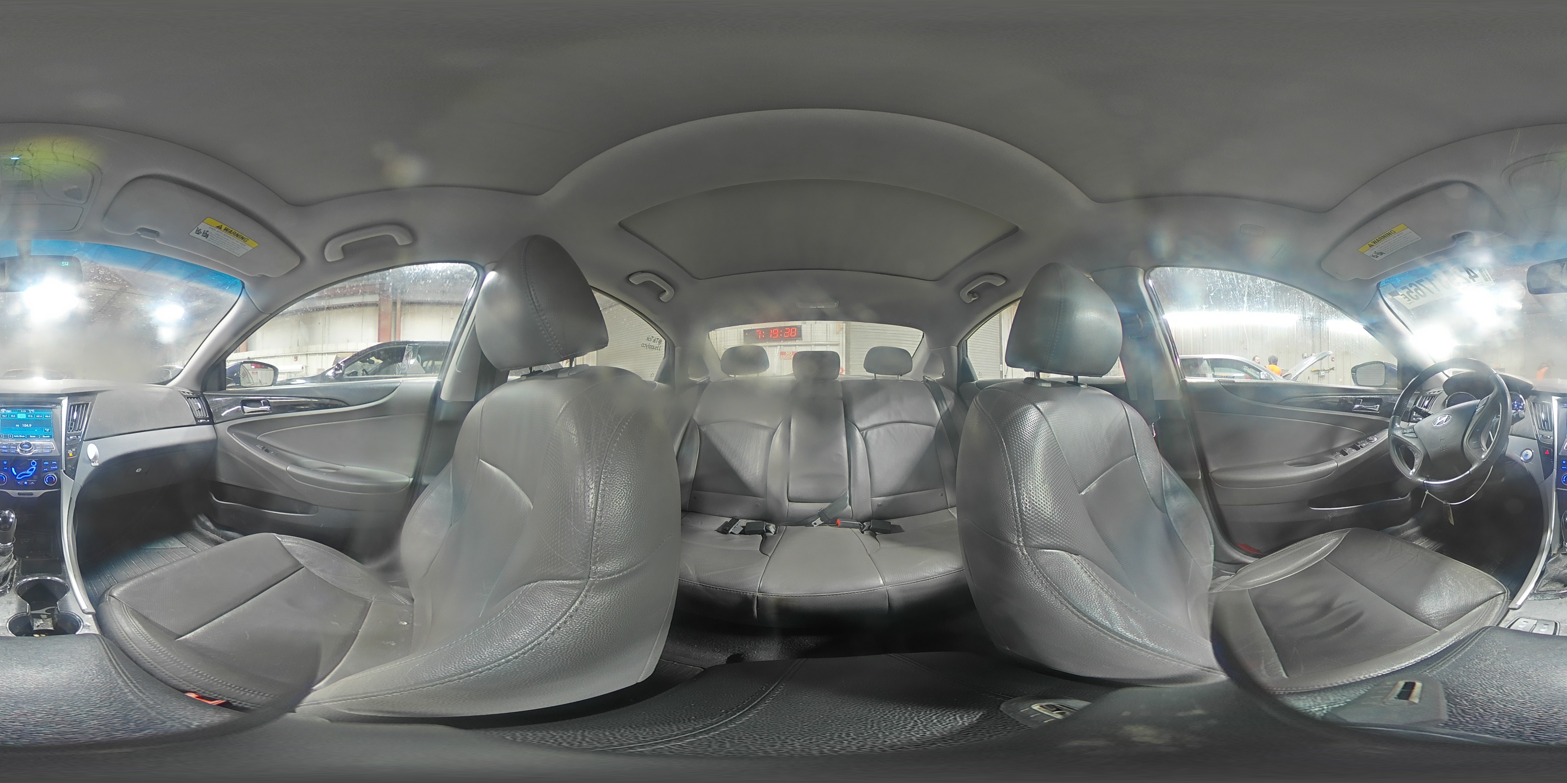2013 Hyundai Sonata - Image 15