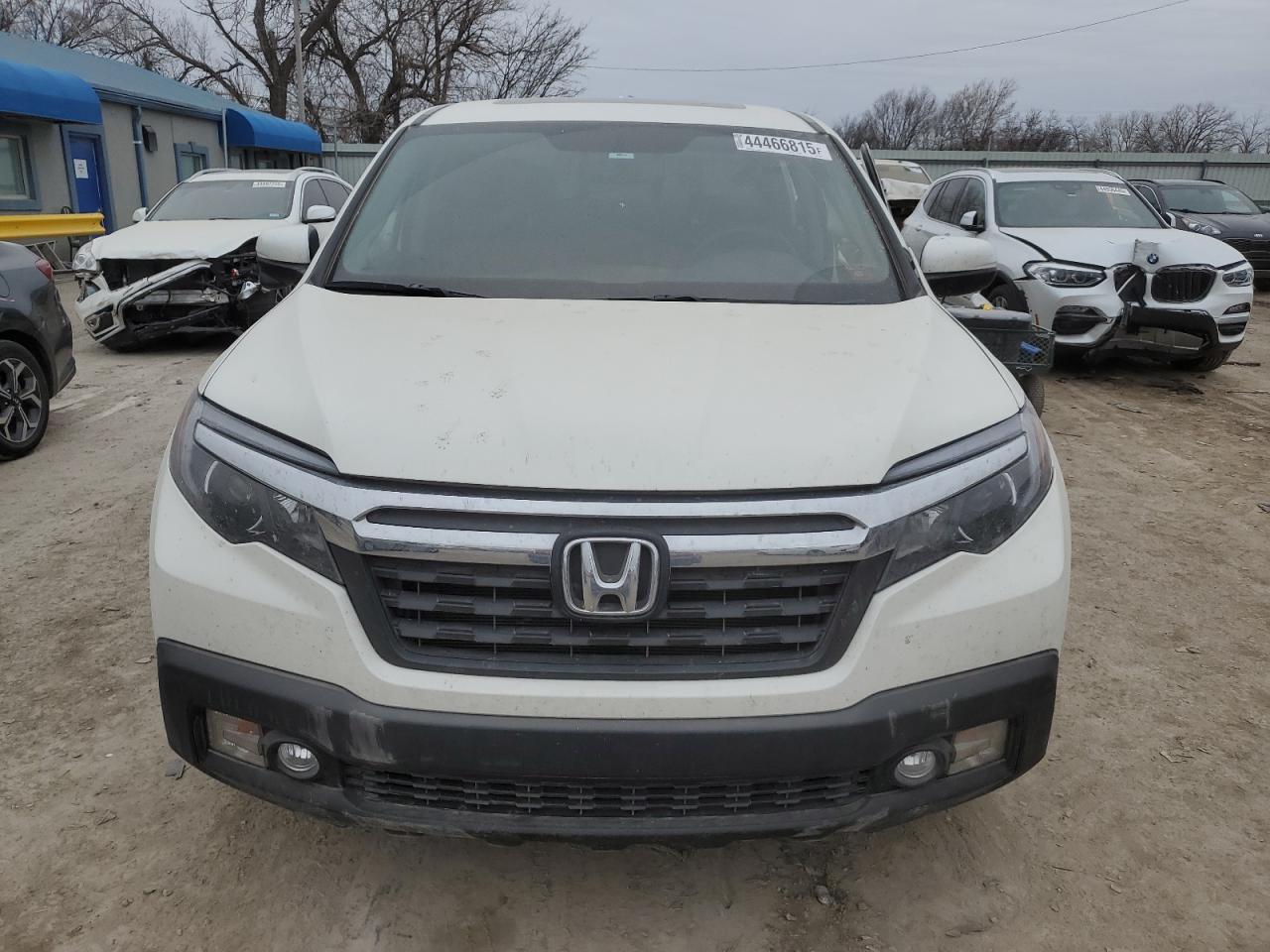 2019 Honda Ridgeline - Image 5