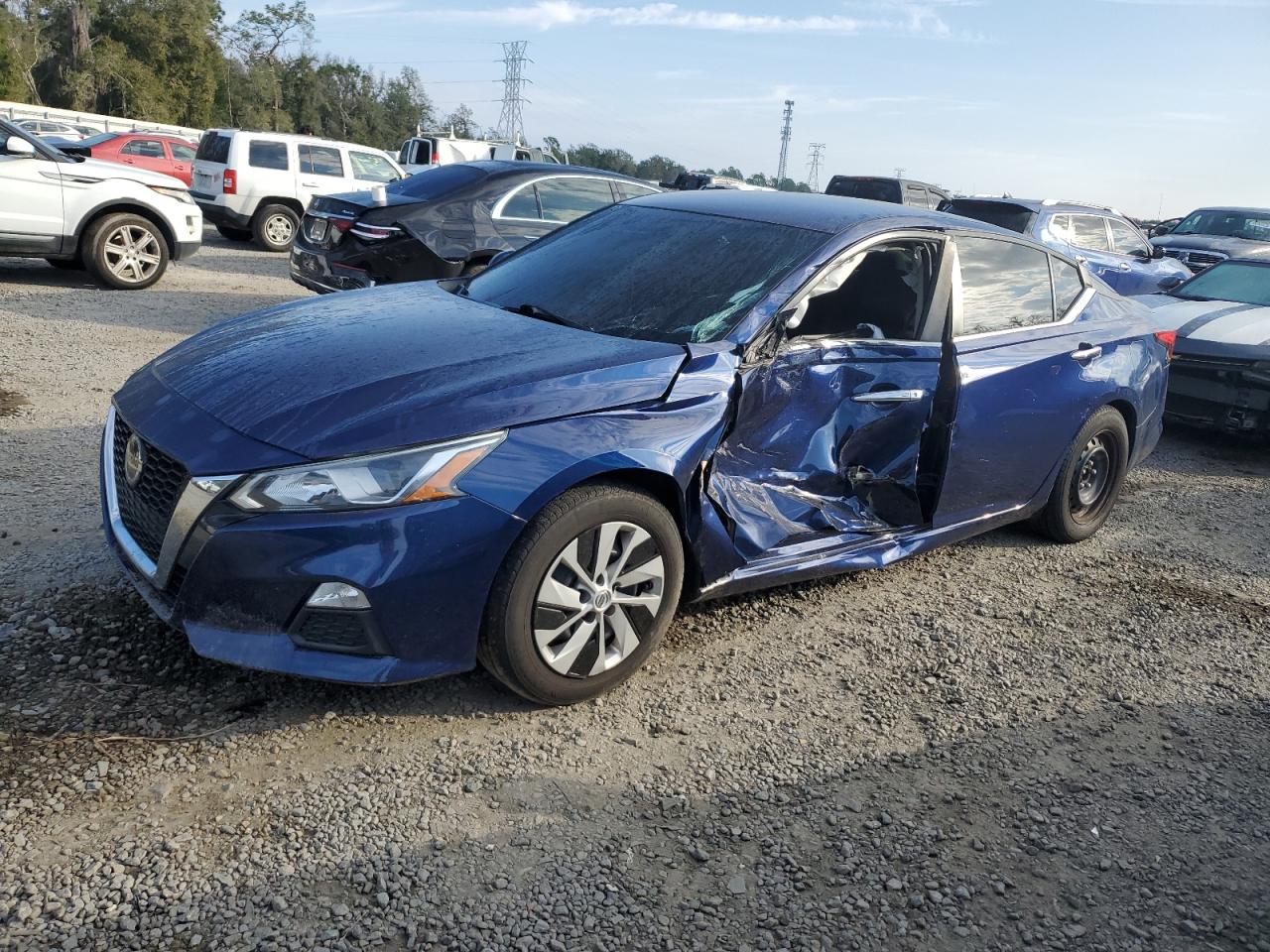 2019 Nissan Altima - Image 1