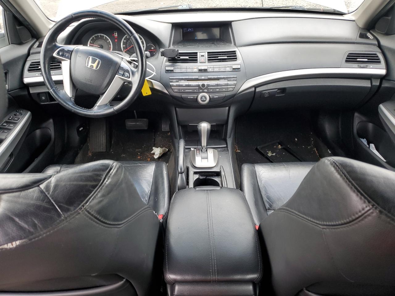2009 Honda Accord - Image 8