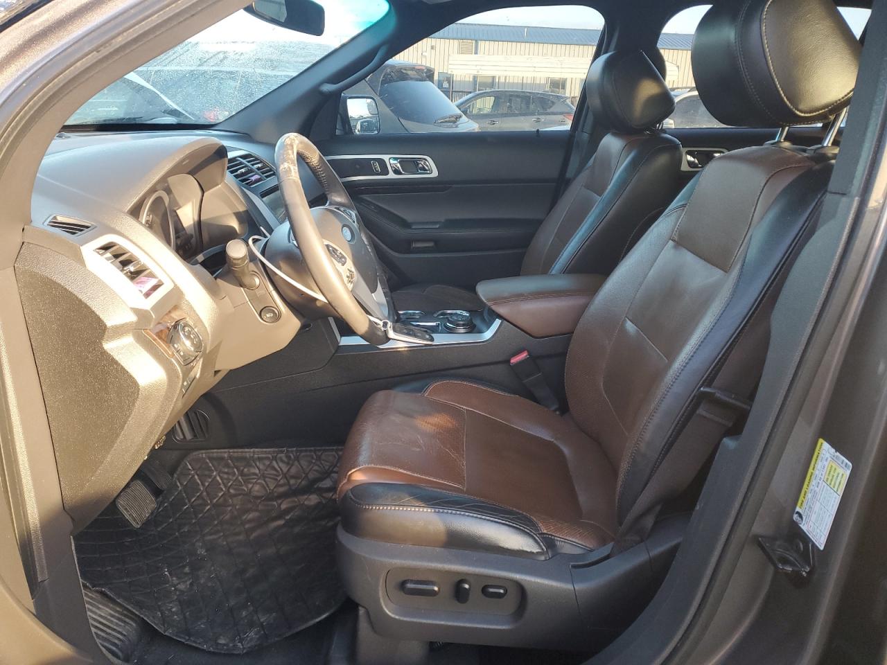 2011 Ford Explorer - Image 7