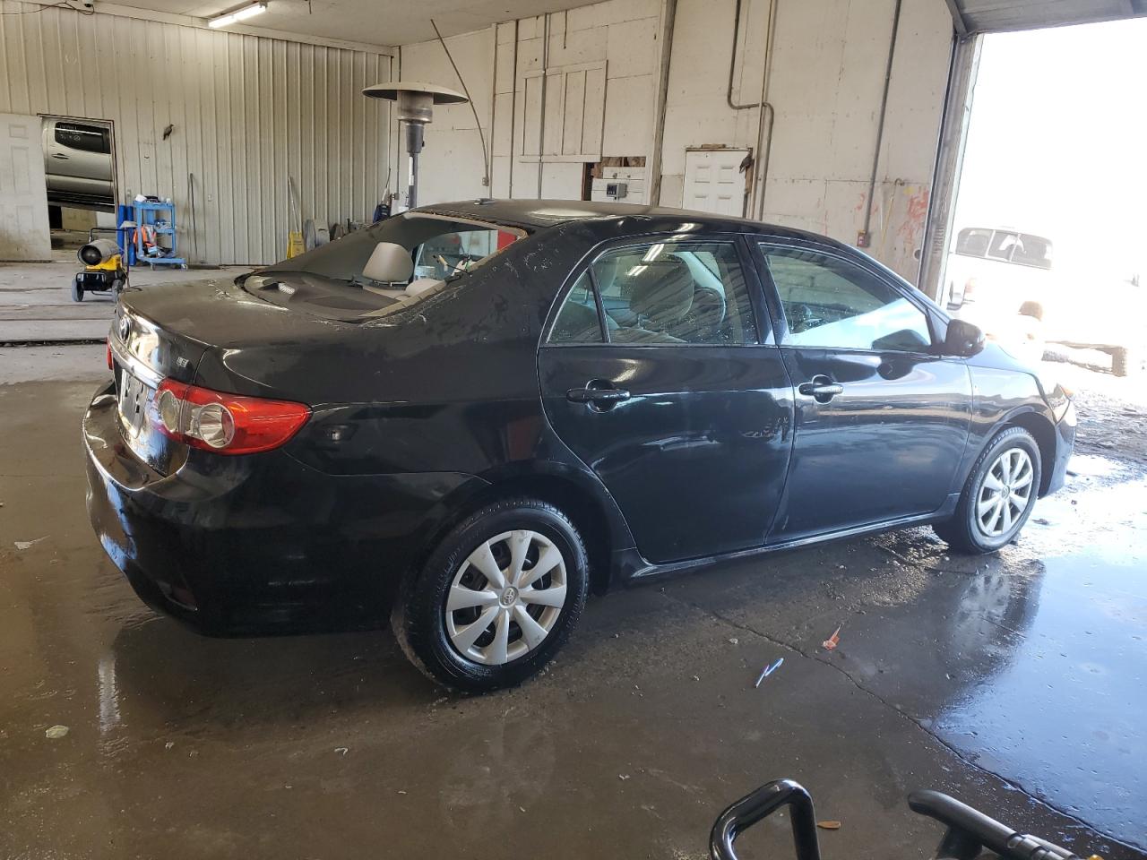 2011 Toyota Corolla - Image 3