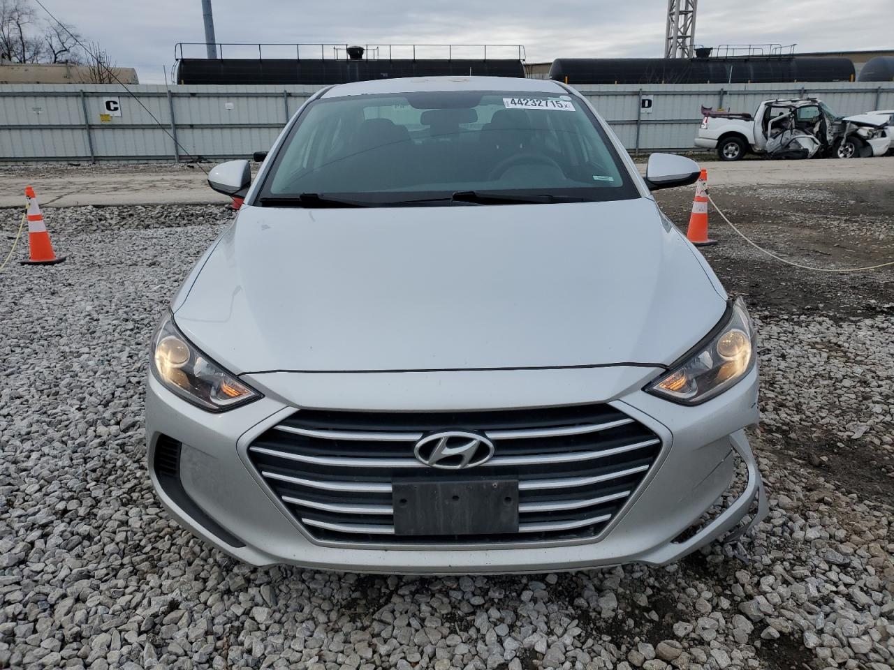 2018 Hyundai Elantra - Image 5