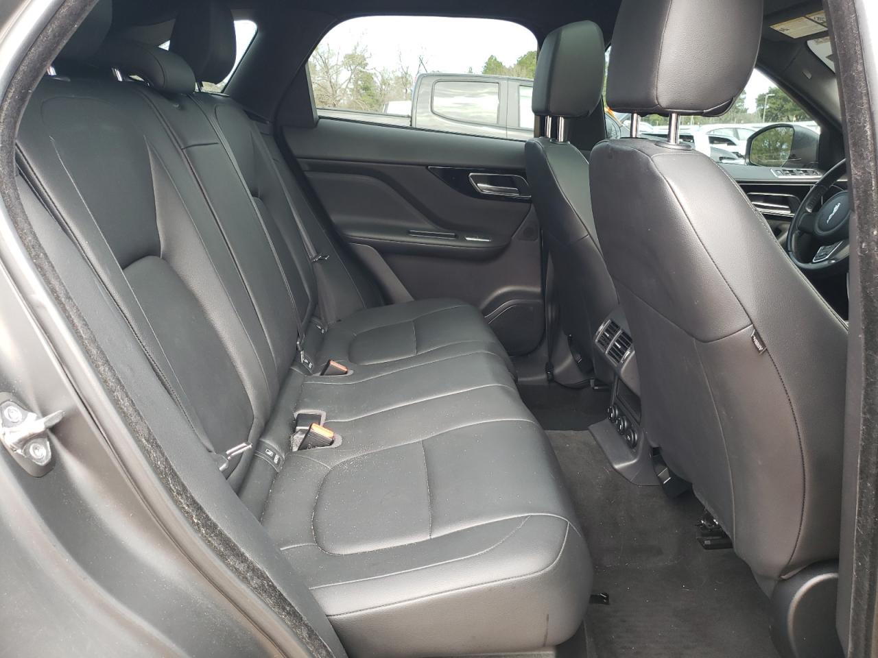 2017 Jaguar F-Pace - Image 11