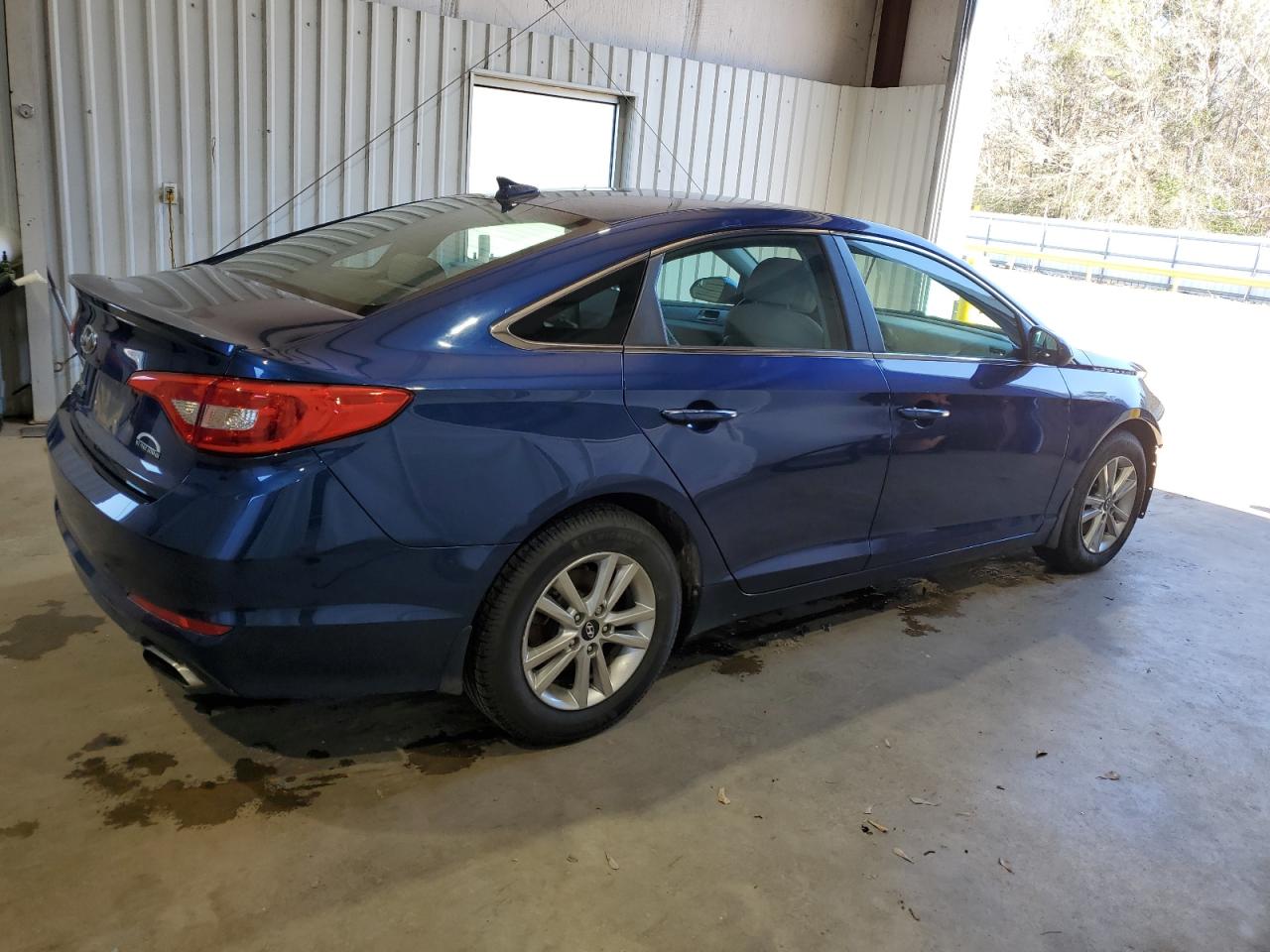 2015 Hyundai Sonata - Image 3