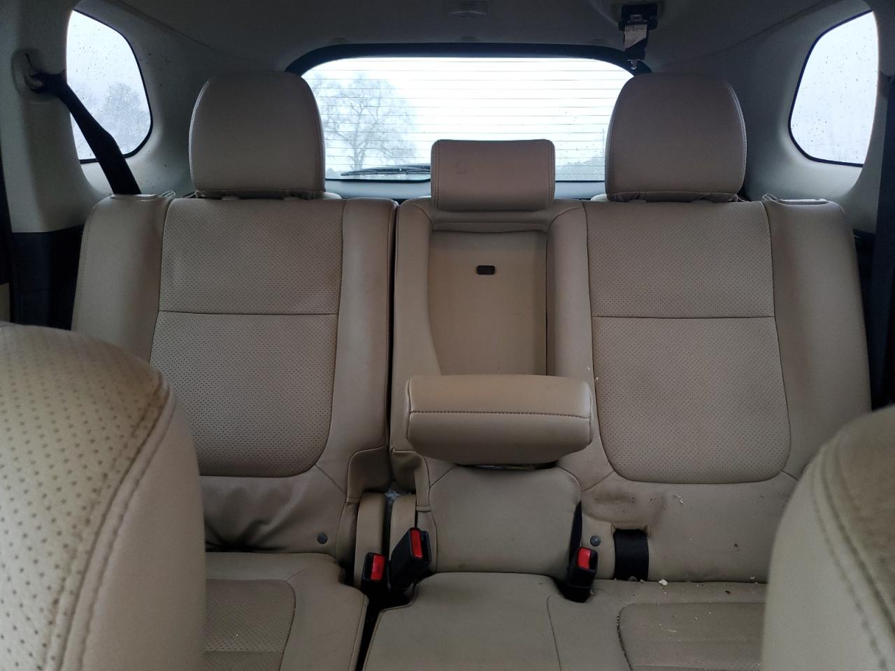 2017 Mitsubishi Outlander - Image 10