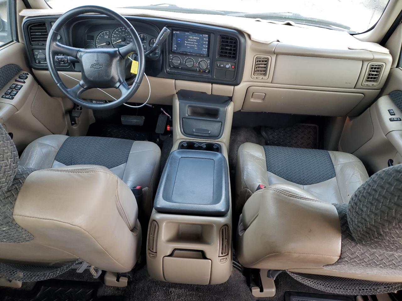 2002 Chevrolet Avalanche - Image 8