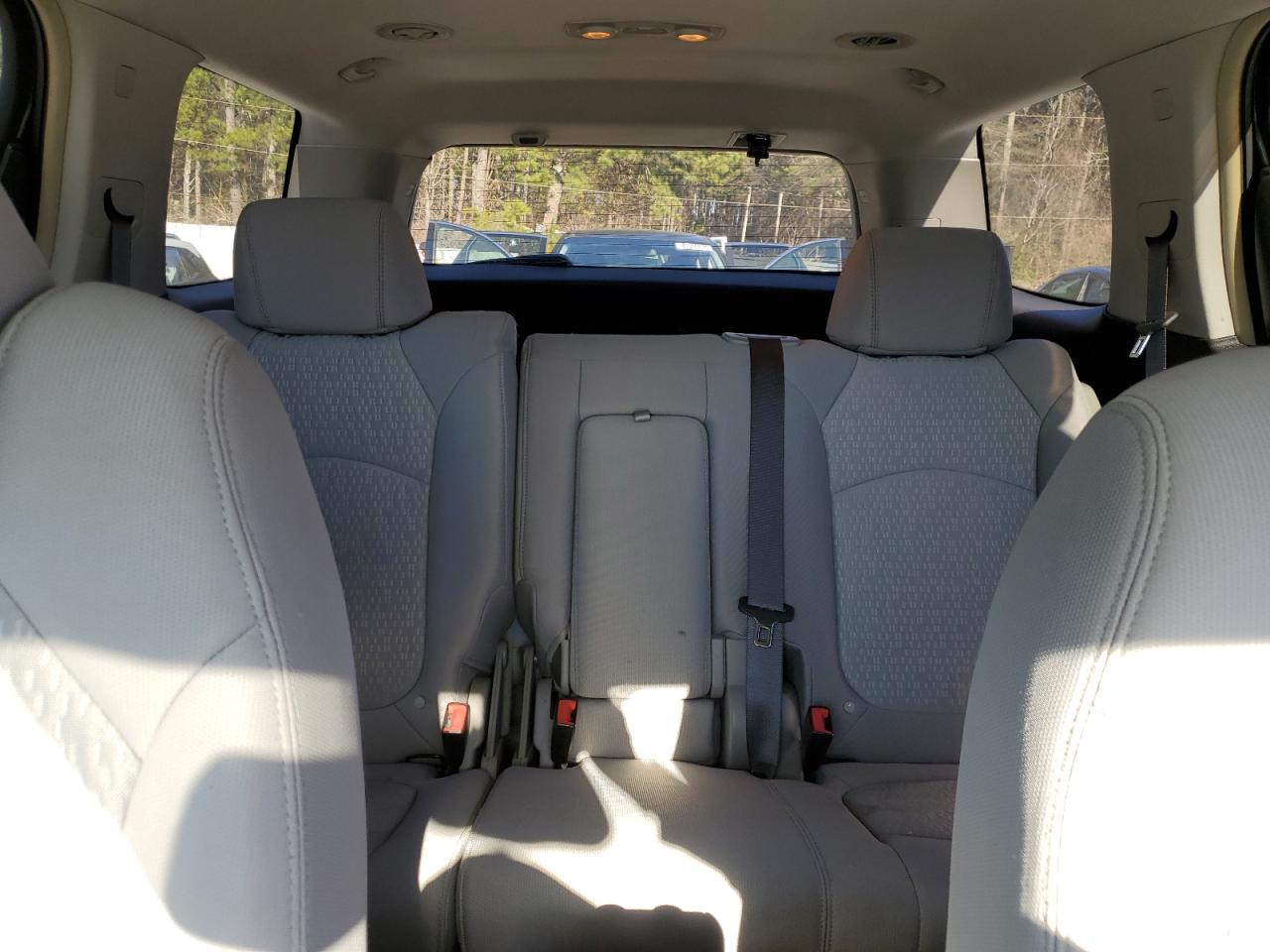 2009 GMC Acadia - Image 10