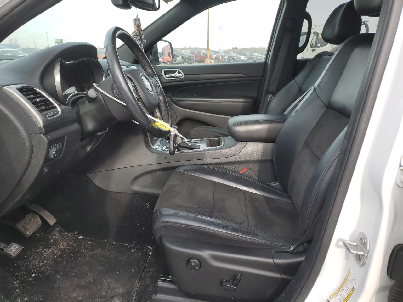 2020 Jeep Grand Cherokee - Image 7