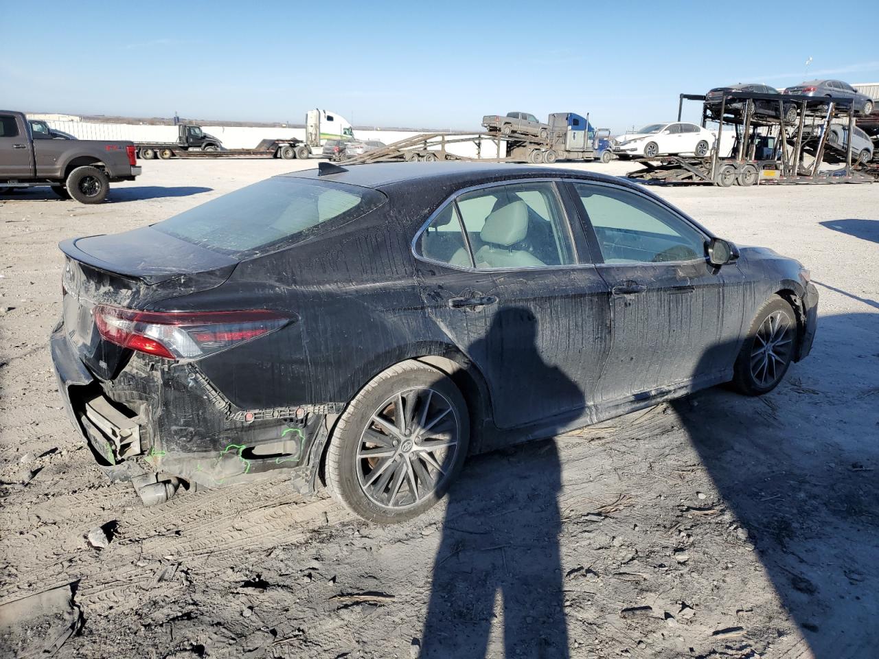 2021 Toyota Camry - Image 3