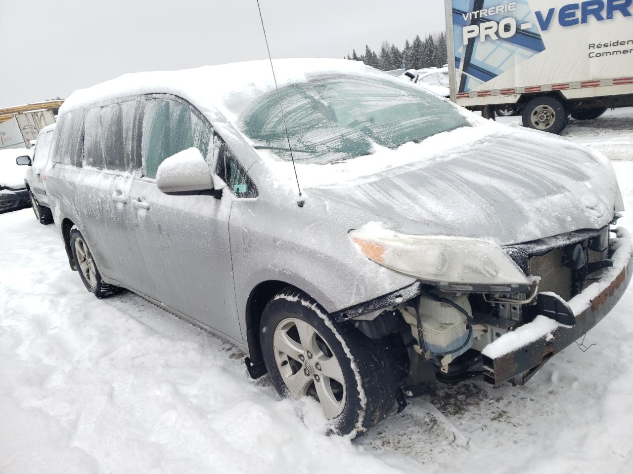 2014 Toyota Sienna - Image 4