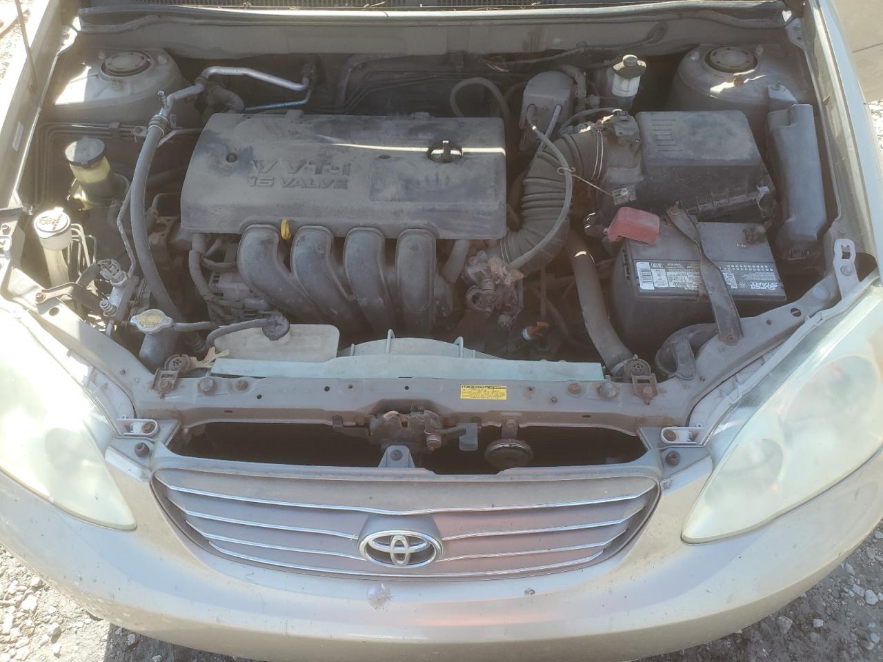 2004 Toyota Corolla - Image 13