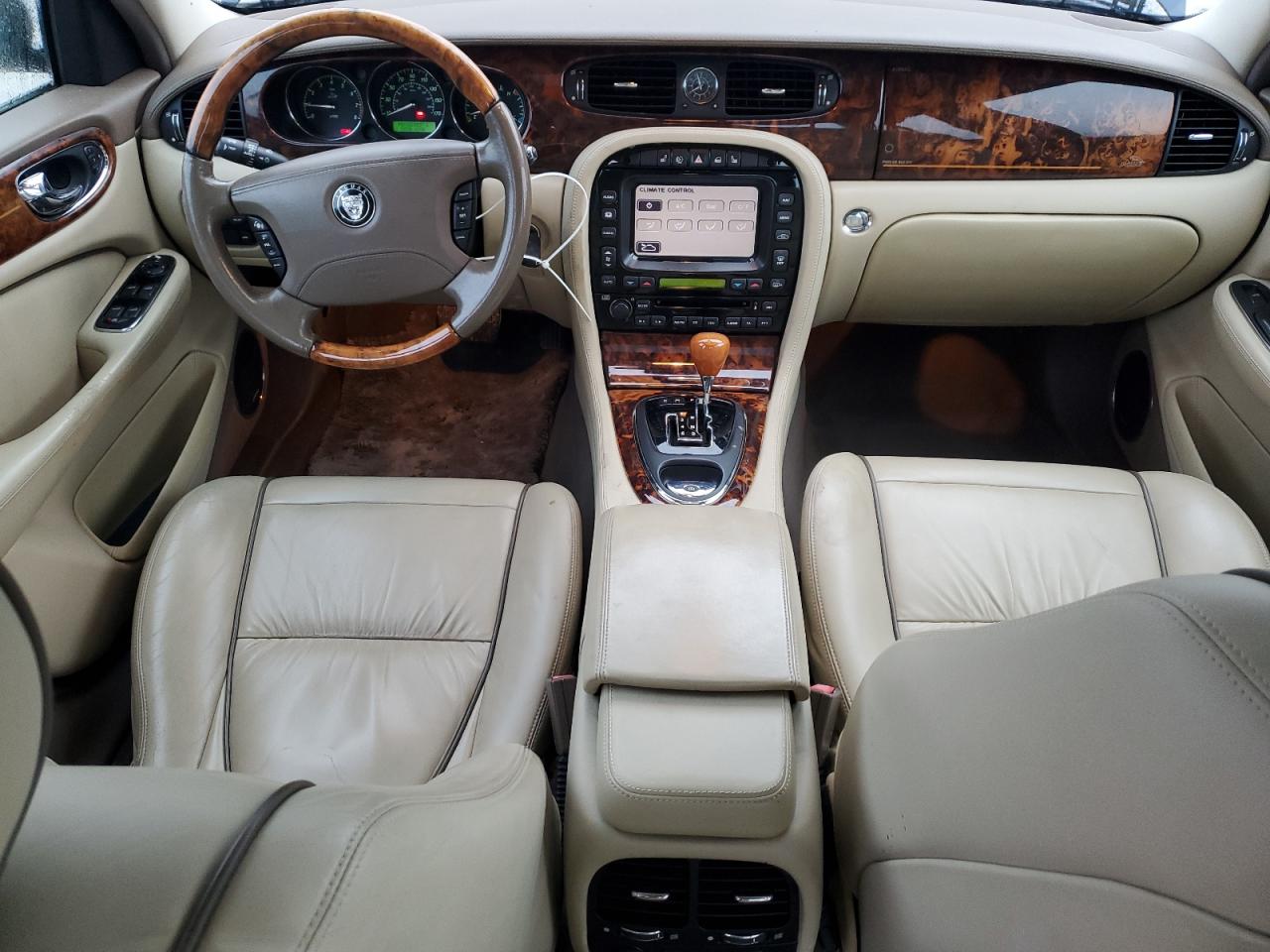 2007 Jaguar XJ - Image 8
