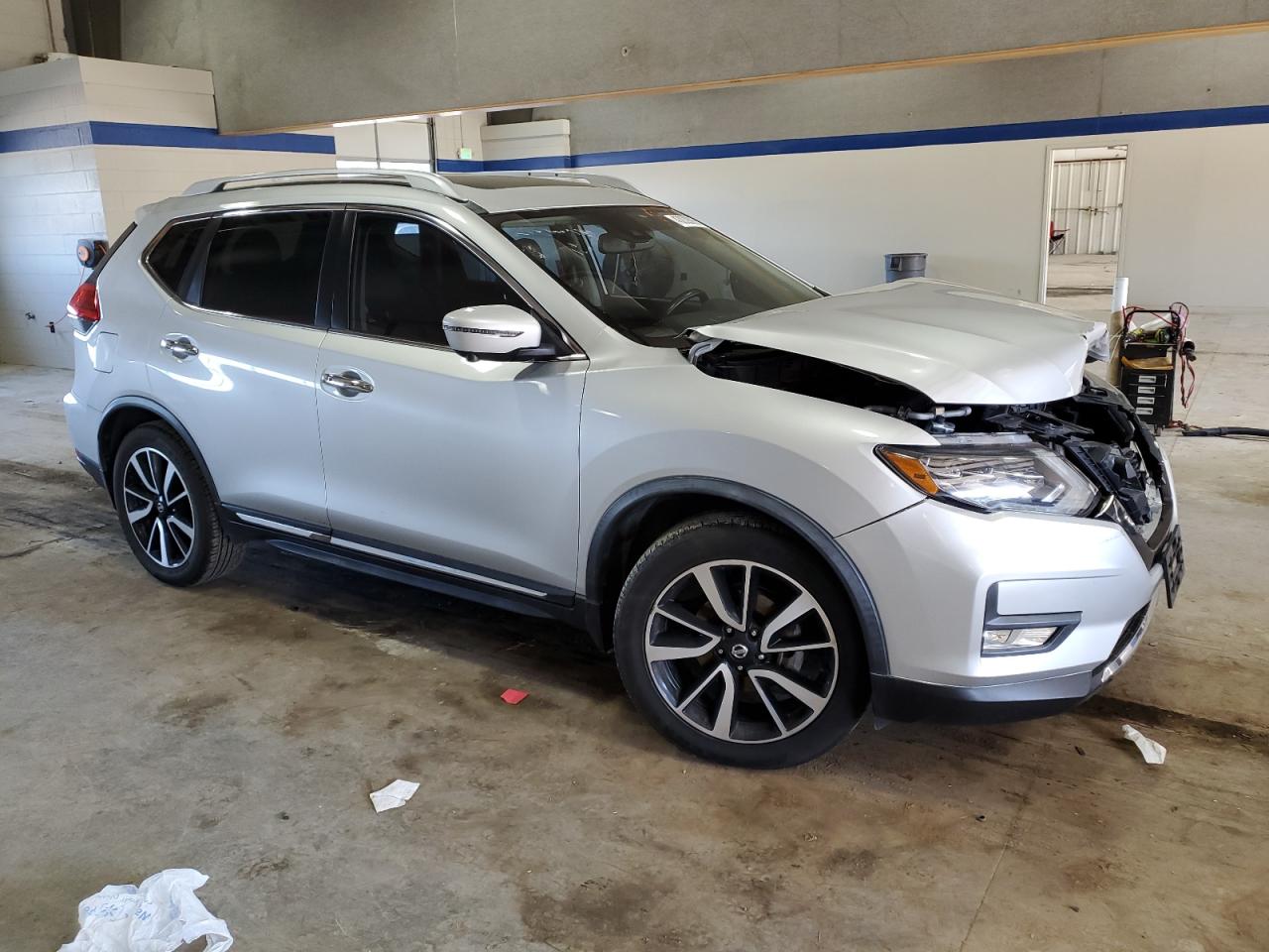 2017 Nissan Rogue - Image 4