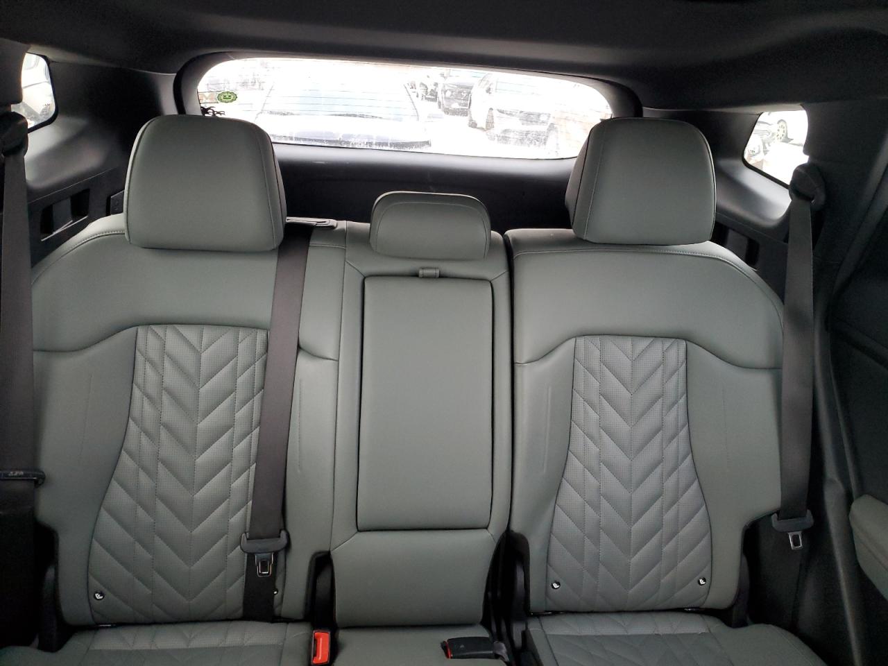 2023 Kia Sportage - Image 10