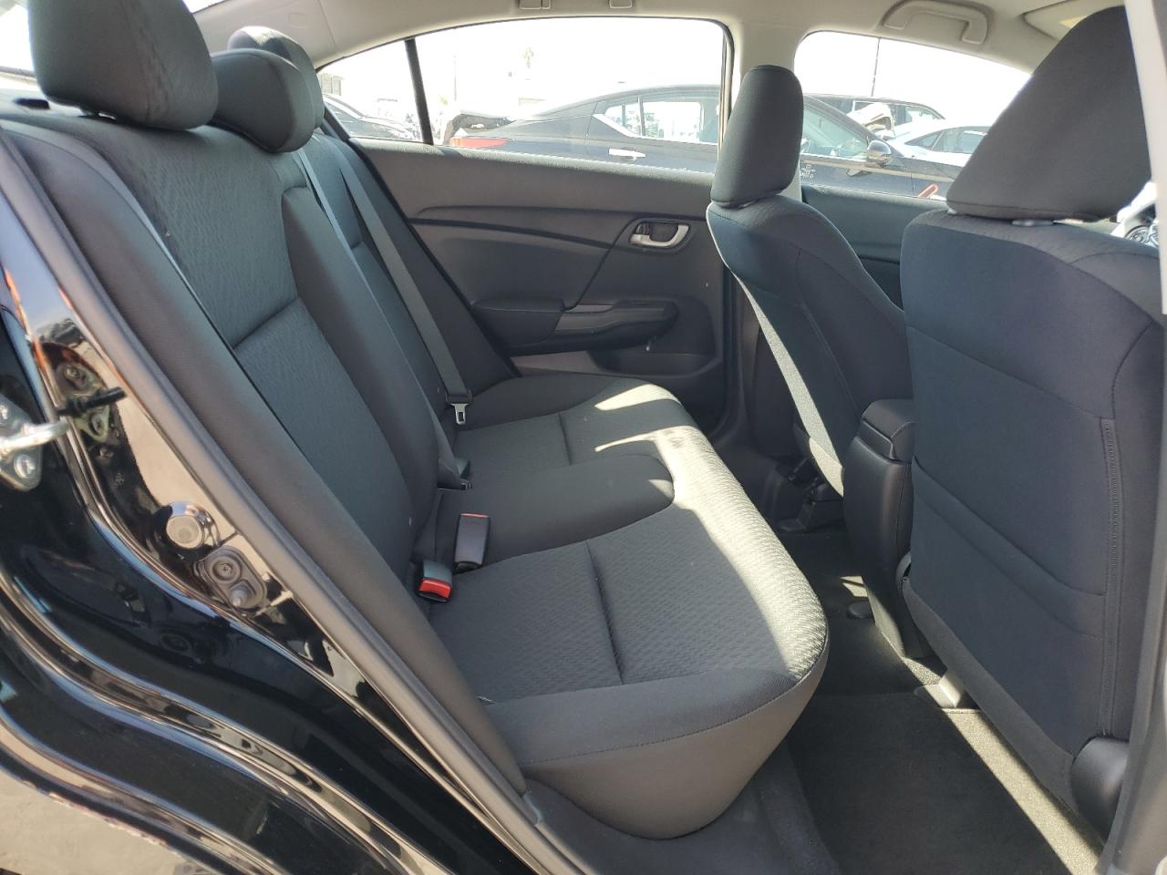 2015 Honda Civic - Image 11