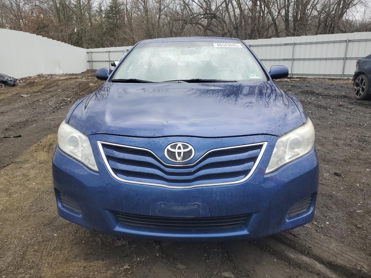 2010 Toyota Camry - Image 5