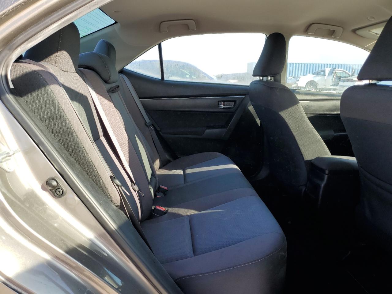 2018 Toyota Corolla - Image 10