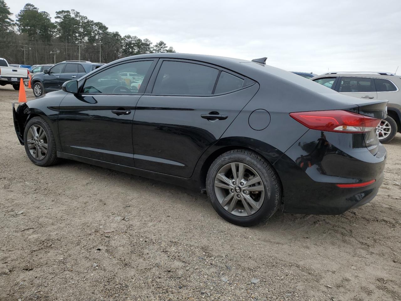 2018 Hyundai Elantra - Image 2