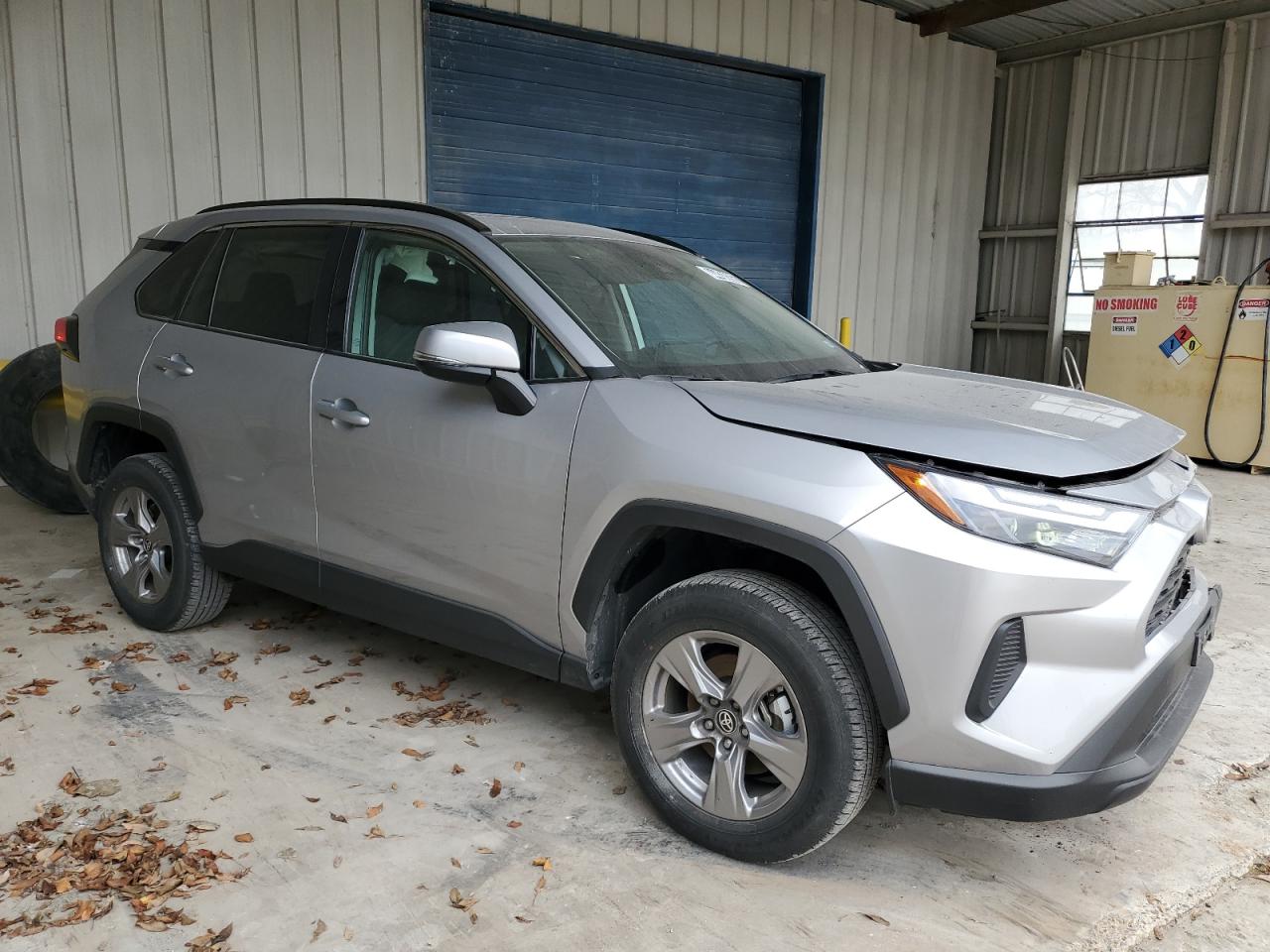 2024 Toyota RAV 4 - Image 4