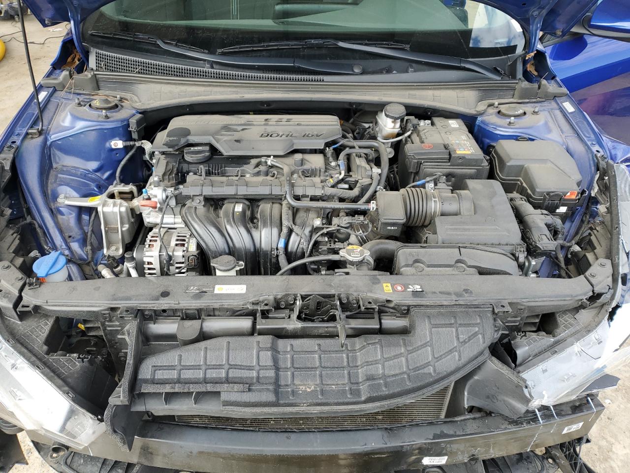 2023 Hyundai Elantra - Image 13