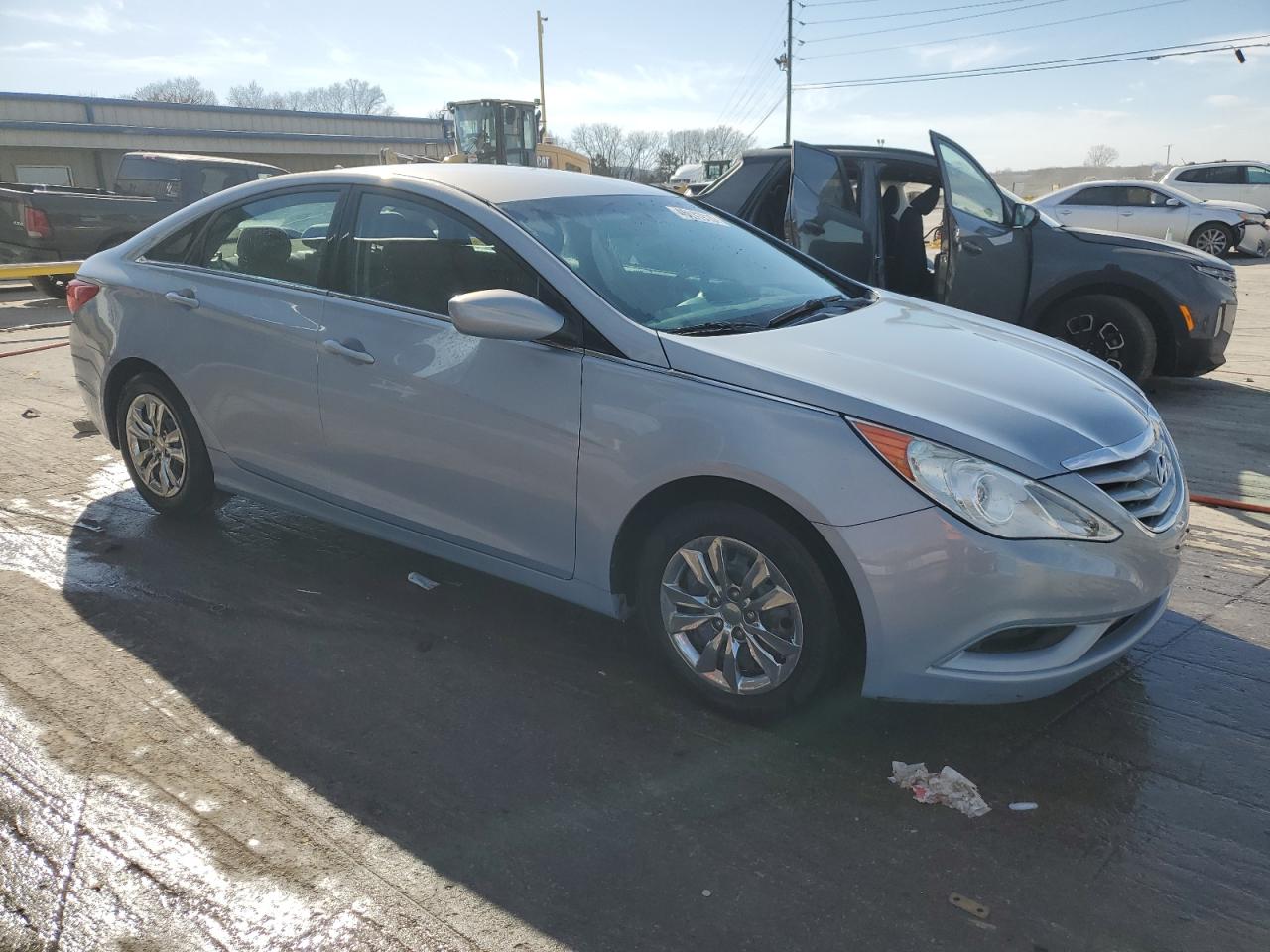 2011 Hyundai Sonata - Image 4