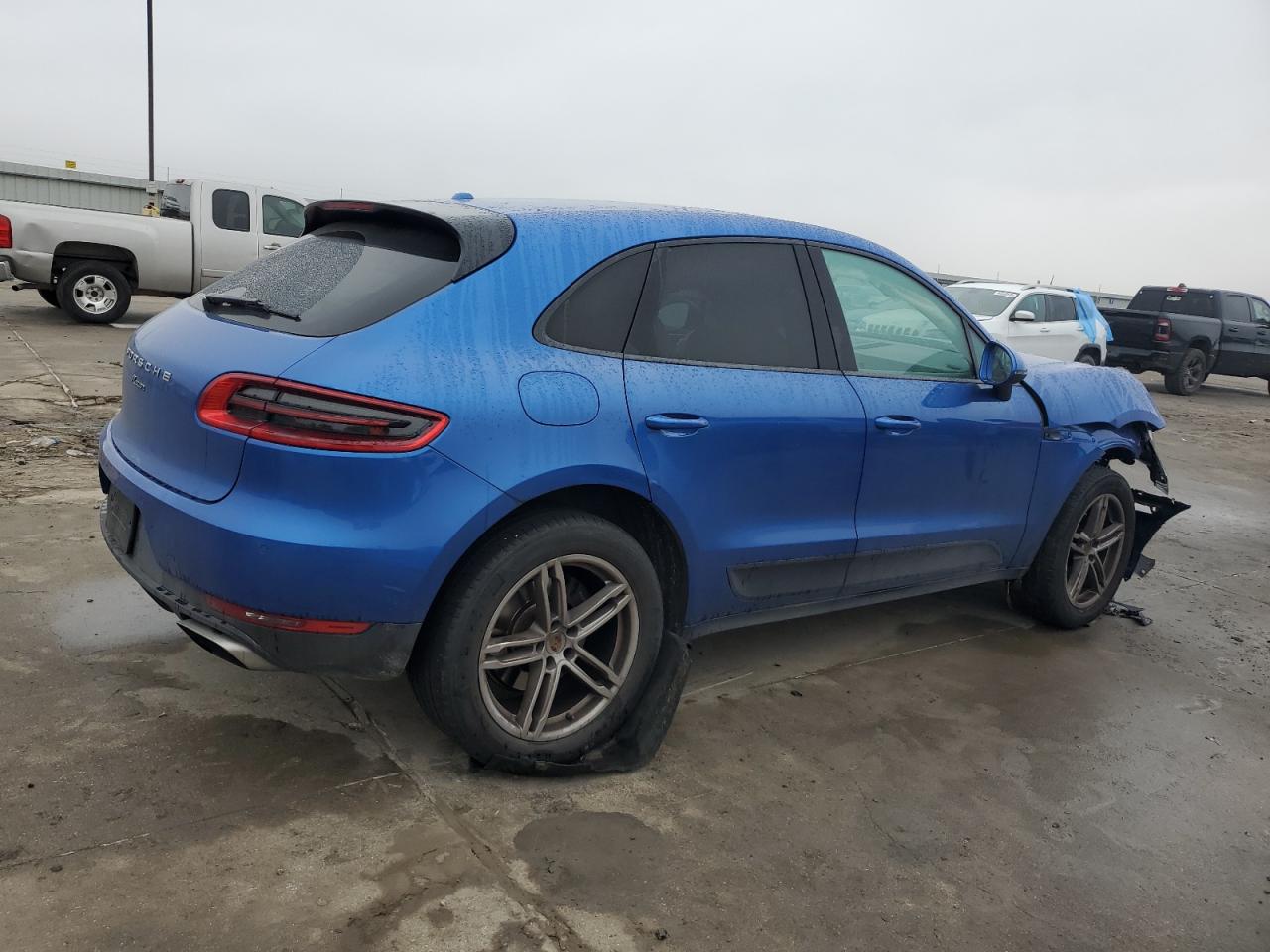 2018 Porsche Macan - Image 3