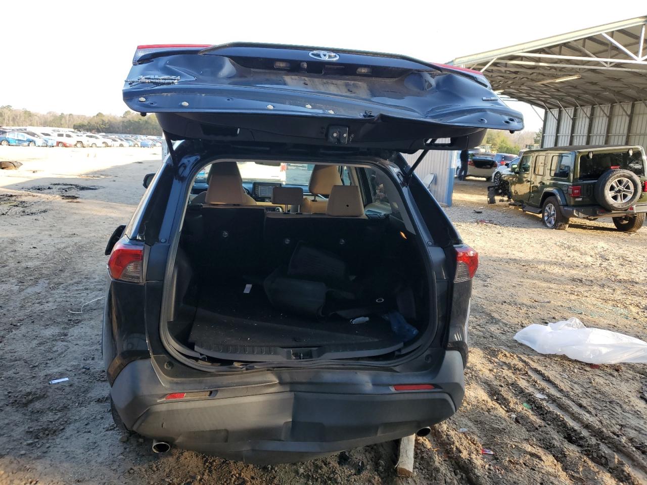 2021 Toyota RAV 4 - Image 6