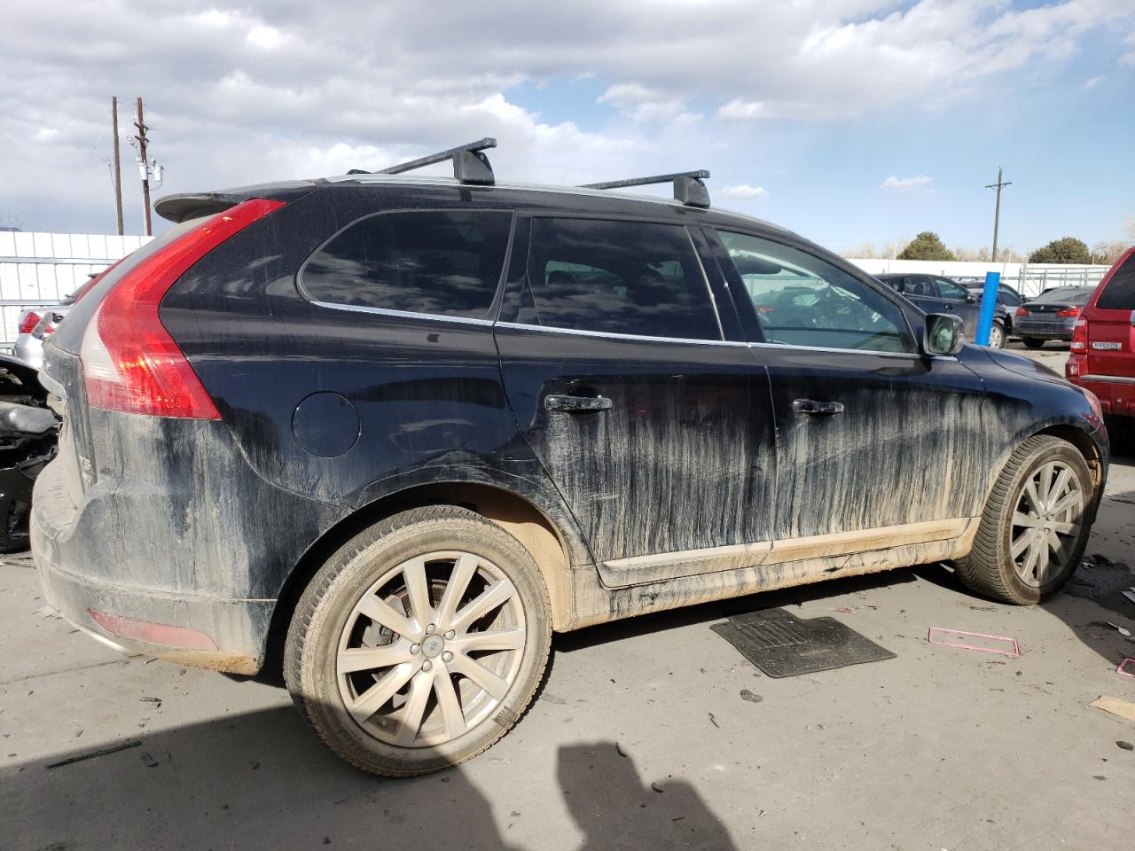 2017 Volvo XC60 - Image 3