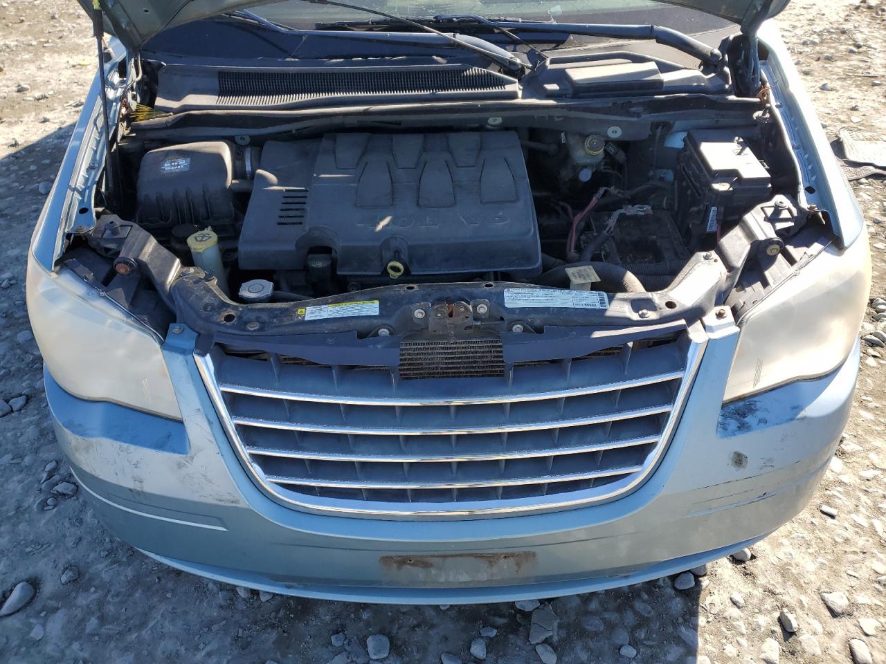 2009 Chrysler Town & Country - Image 13
