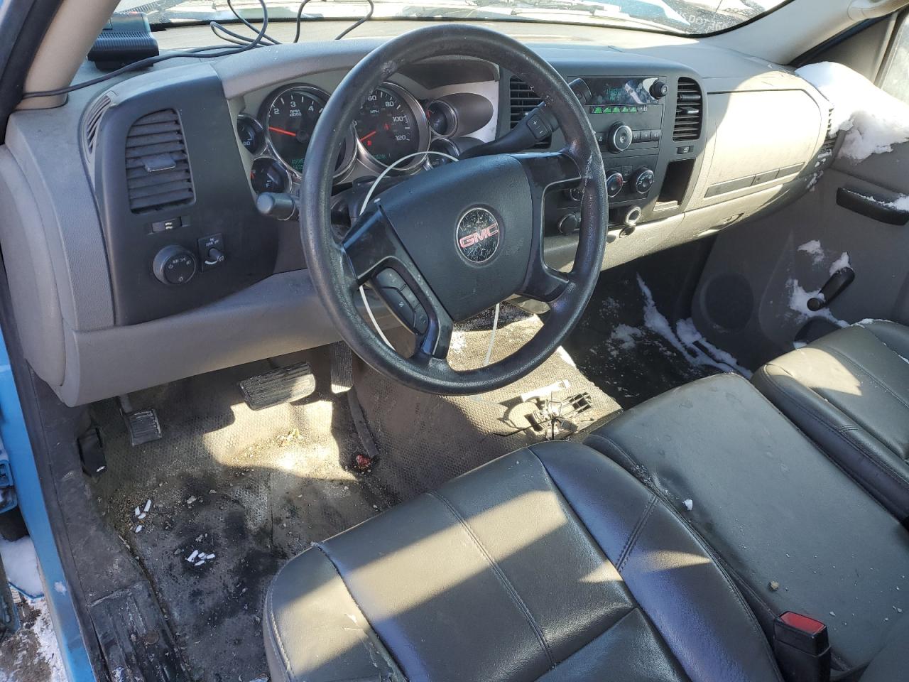 2011 GMC Sierra - Image 8