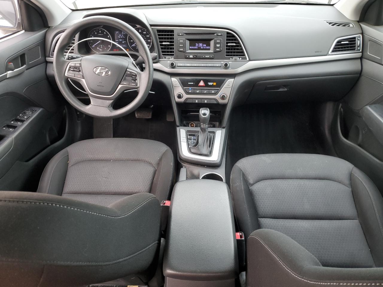 2018 Hyundai Elantra - Image 8