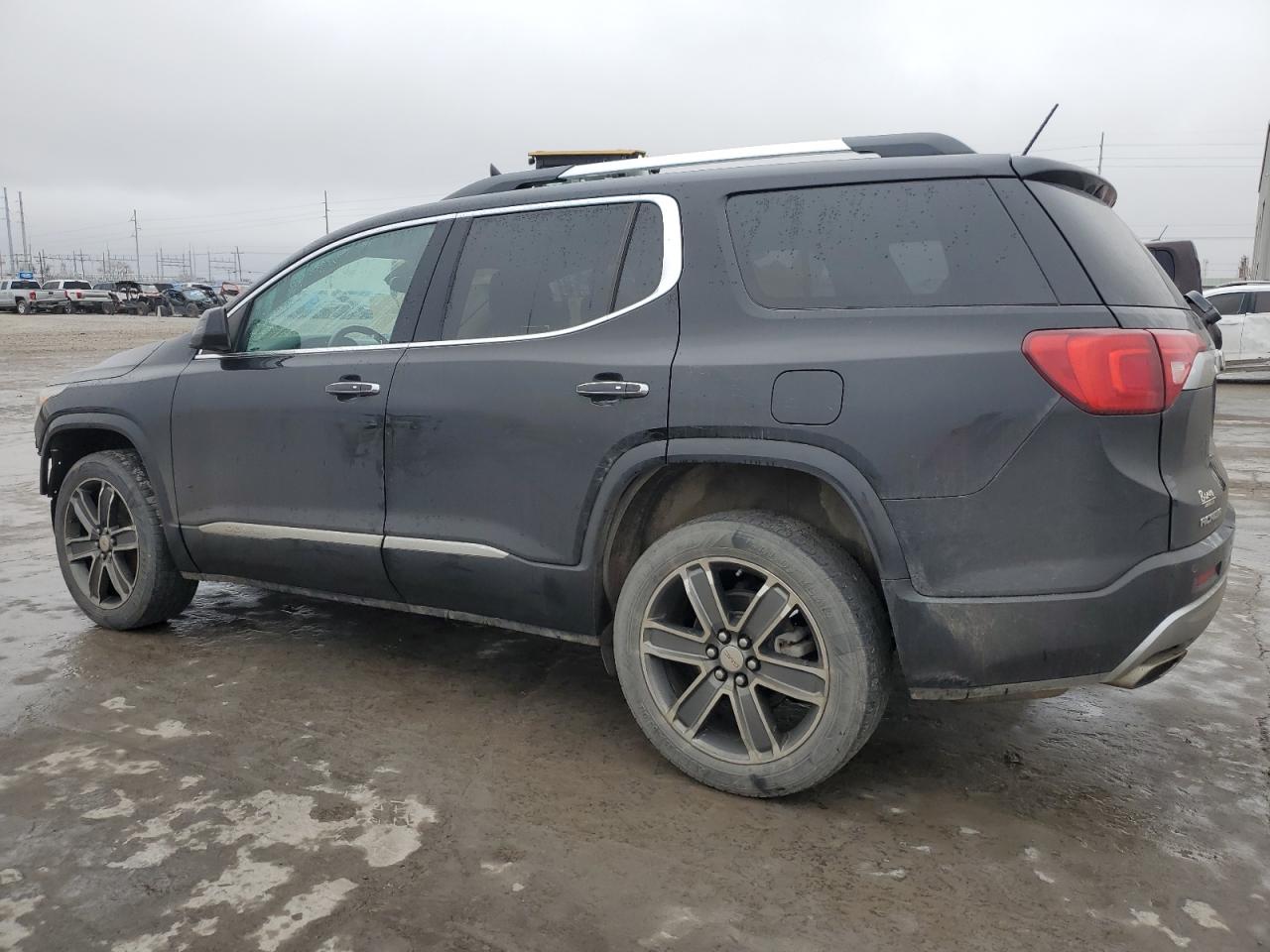 2019 GMC Acadia - Image 2