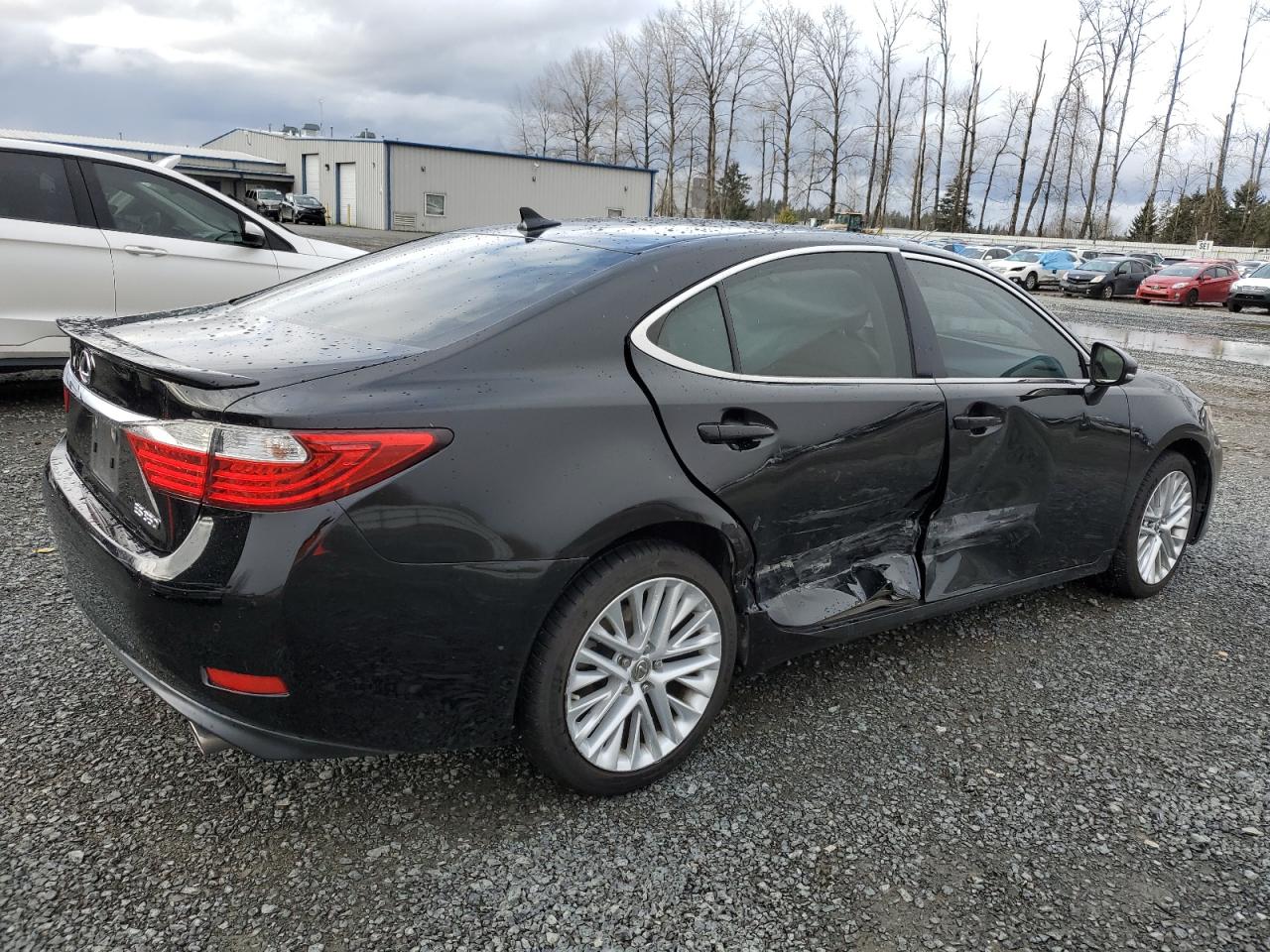 2014 Lexus ES - Image 3