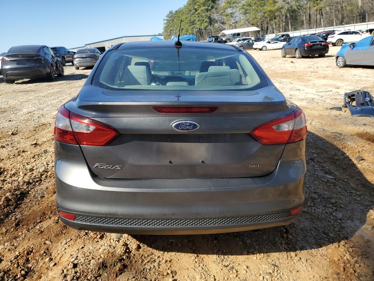2012 Ford Focus - Image 6