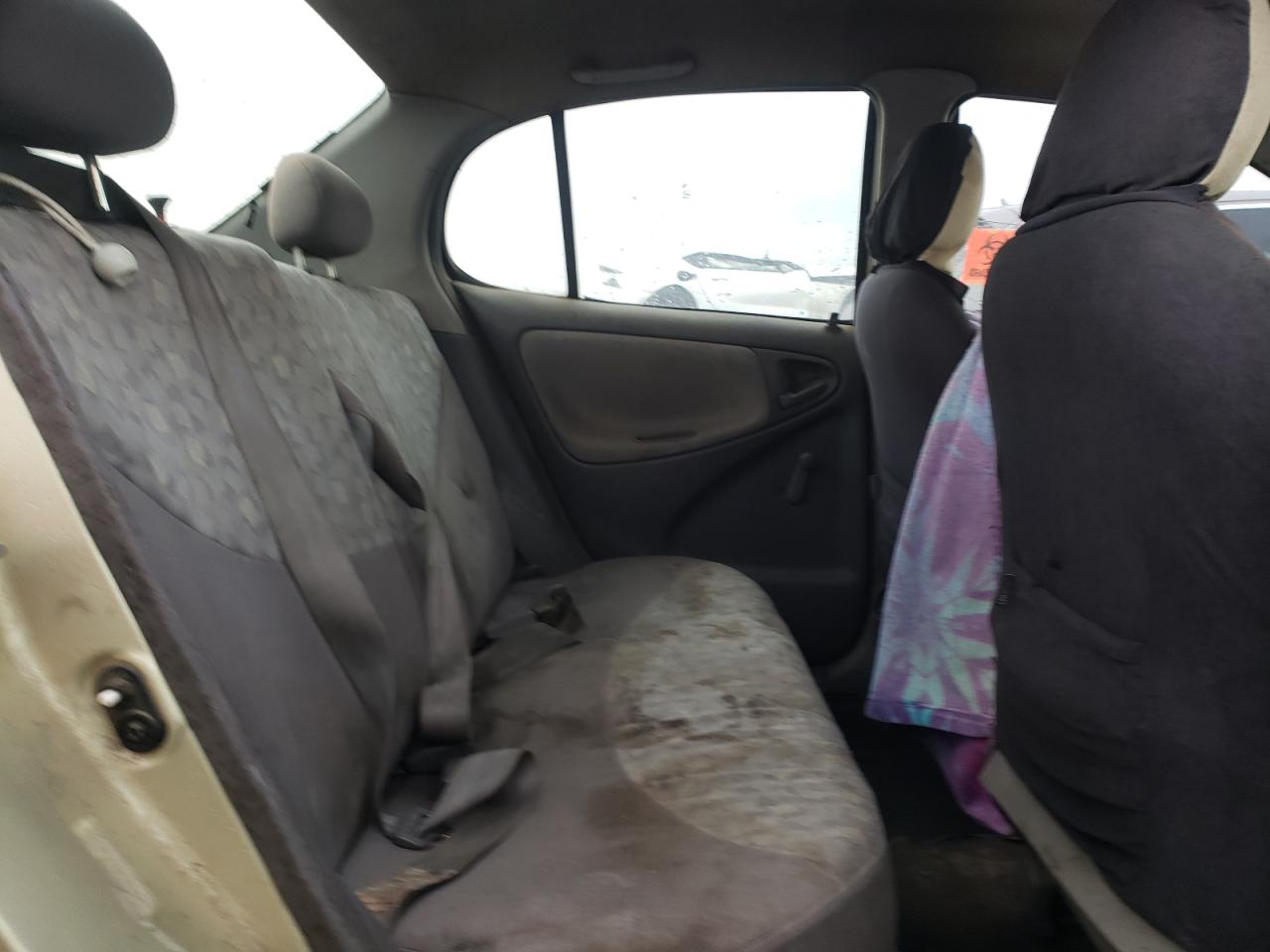2000 Toyota Echo - Image 10