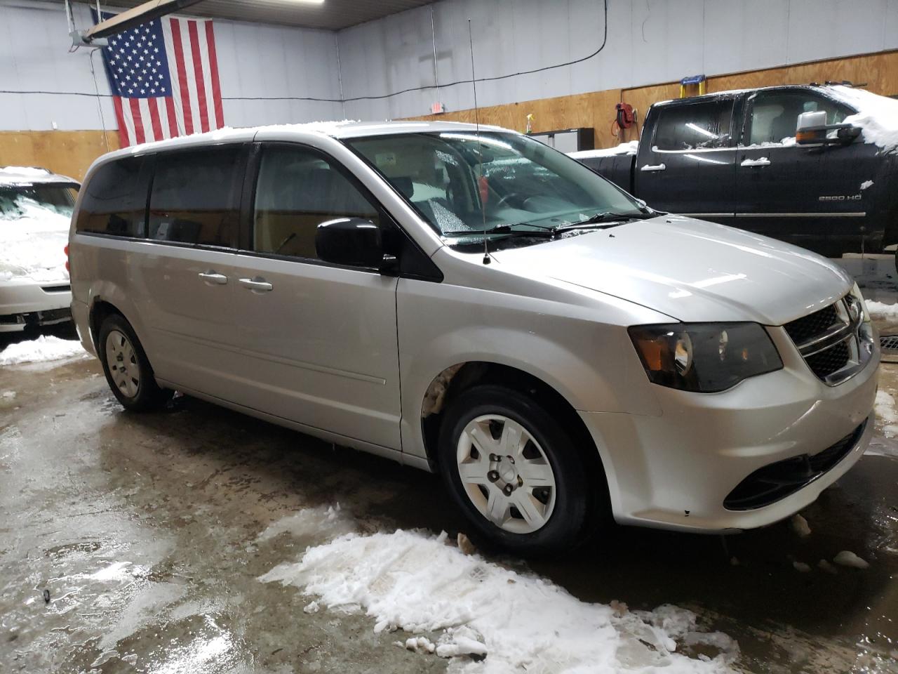 2012 Dodge Caravan - Image 4