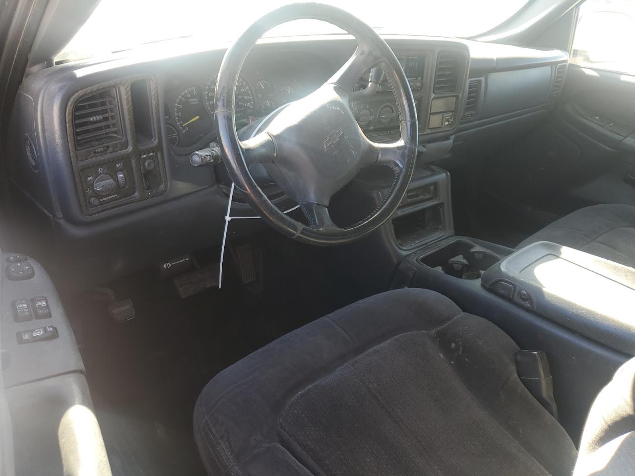 2001 Chevrolet Silverado - Image 8