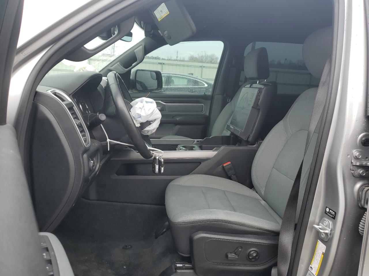 2021 RAM 1500 - Image 7